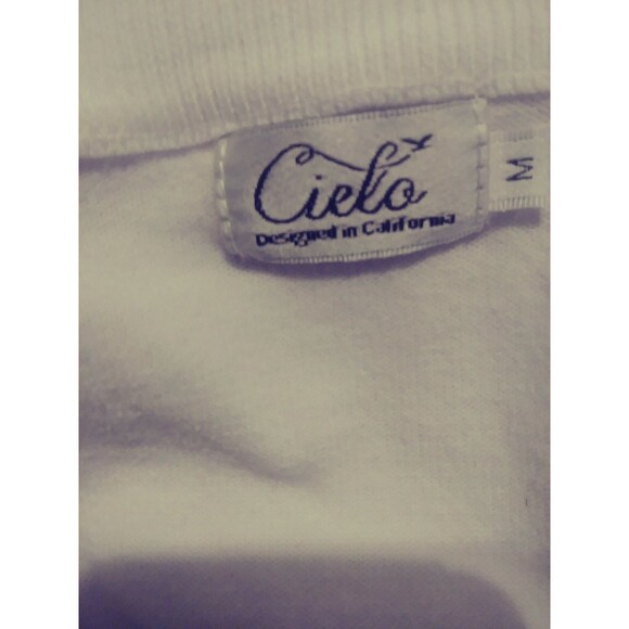 CIELO Off-ivory Women's Cardigan, Medium Pearl bottom - Picture 7 of 15